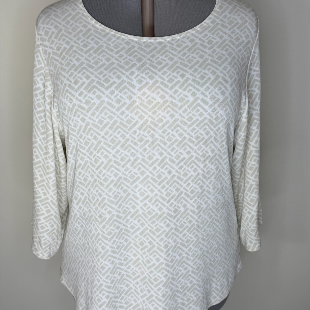 Chico's Travelers Blouse Womens 2 White Geometric Scoop Neck 3/4 Sleeve Top